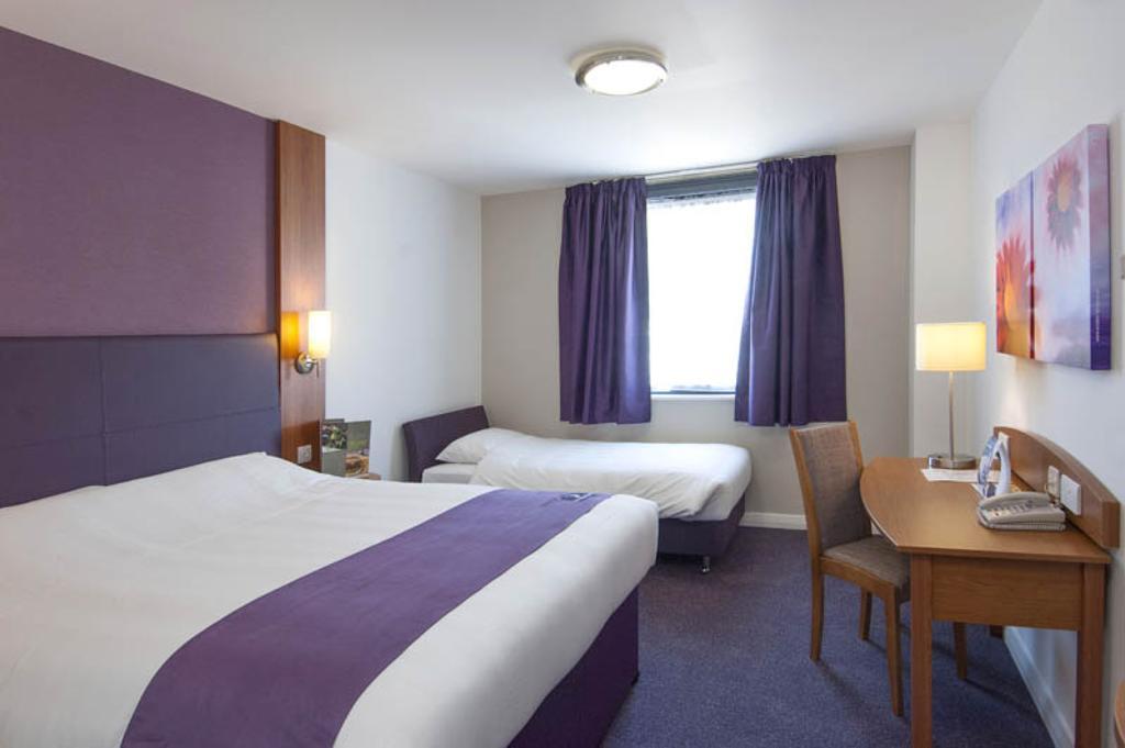 Premier Inn Glasgow City Centre - Argyle Street Ngoại thất bức ảnh